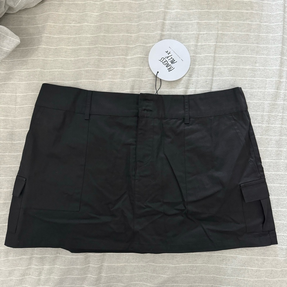 Black cargo mini skirt